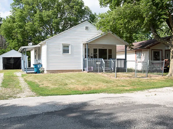 709 E Timber St, Pontiac, IL 61764