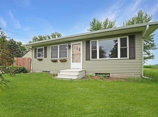 6418 Independence Ave, Waterloo, IA 50703