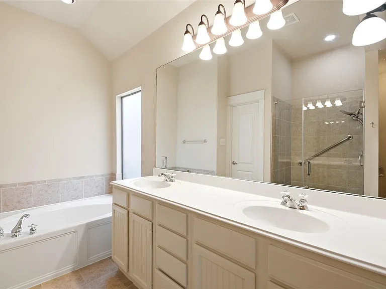 13614 Indigo Spires Dr — Photo 15