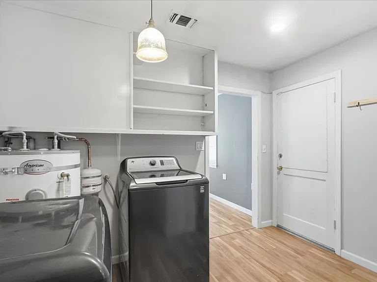 5231 17th Ave — Photo 14