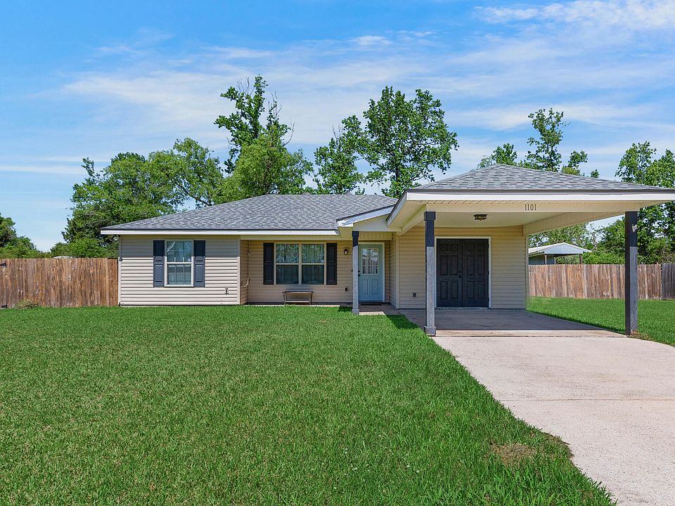 1st image of 1101 Poydras Pl