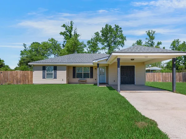 1101 Poydras Pl, Breaux Bridge, LA 70517