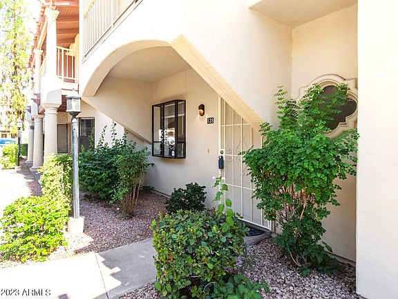 2nd image of 1017 E MARYLAND Avenue #128