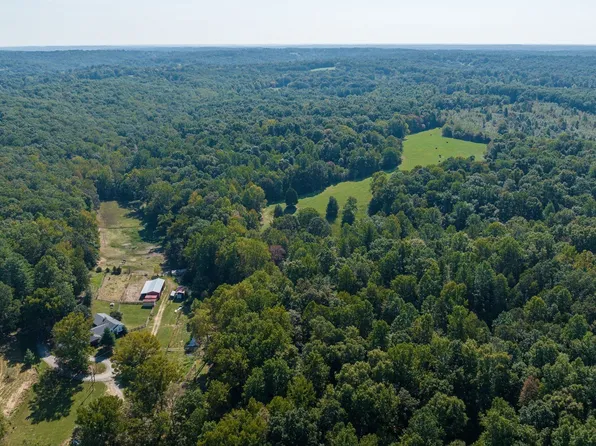 5544 Bales Rd, Cunningham, TN 37052