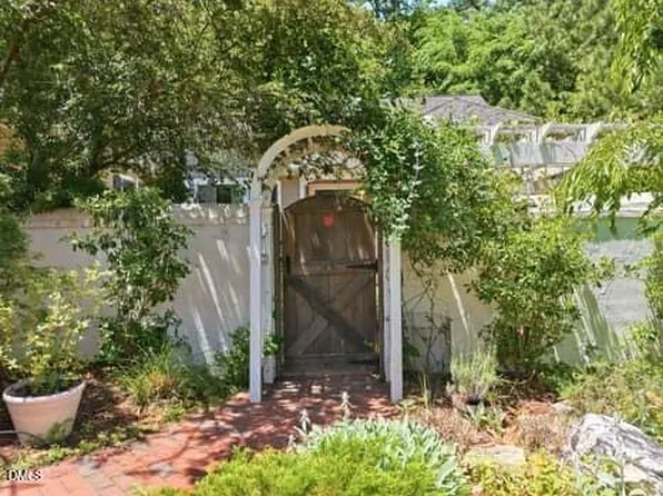 1390 Bradford Pl, Pittsboro, NC 27312