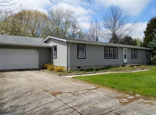 30 Perch Ct, Lagrange, OH 44050