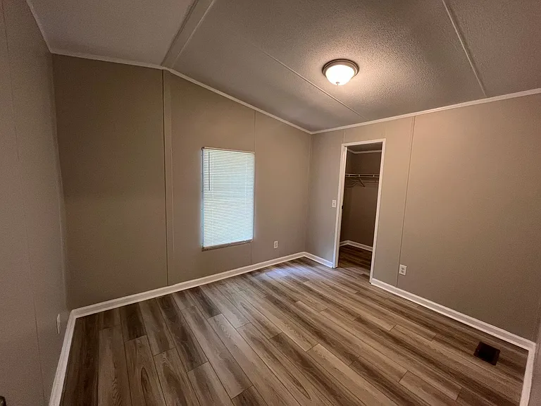 6803 Waters Ave — Photo 22