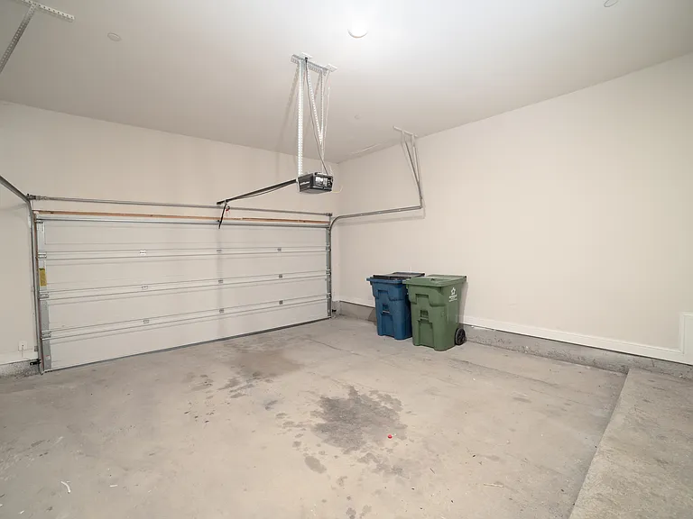 293 Ferndale St — Photo 26