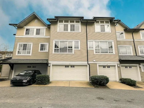 2450 161a St #40, Surrey, BC V3Z 8K4