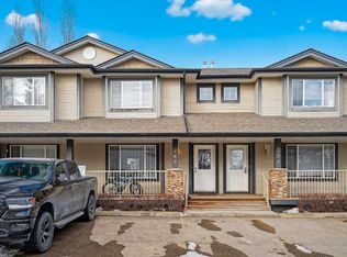 260 S Stonemere Pl, Chestermere, AB T1X1N2