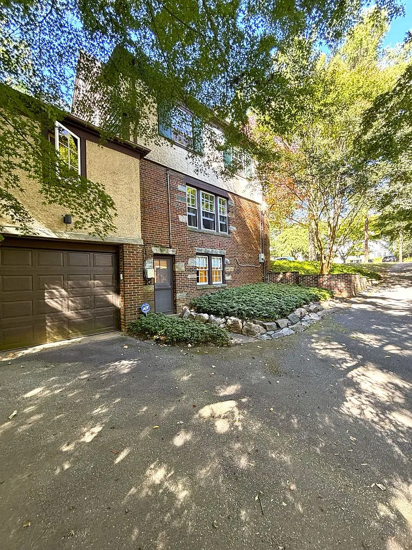 Wesley Heights Tudor on 1/3 Acre — Photo 3