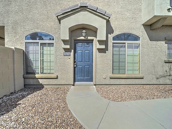2nd image of 2402 E 5TH Street #1717