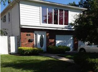 67 Barlow Ave, Staten Island, NY 10308