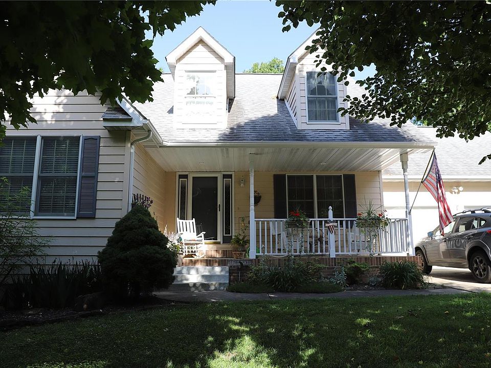 1st image of 610 Newcastle Dr