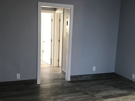 2nd image of 10415 S Broadway APT 2