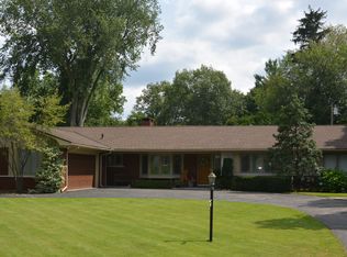 3867 Oakland Dr, Bloomfield Hills, MI
