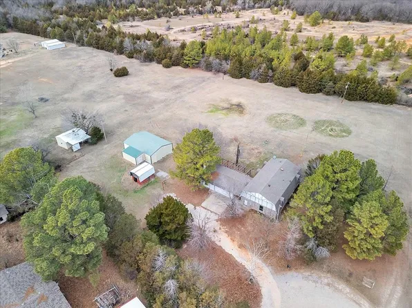 18 Pineyridge Ln, Shawnee, OK 74801