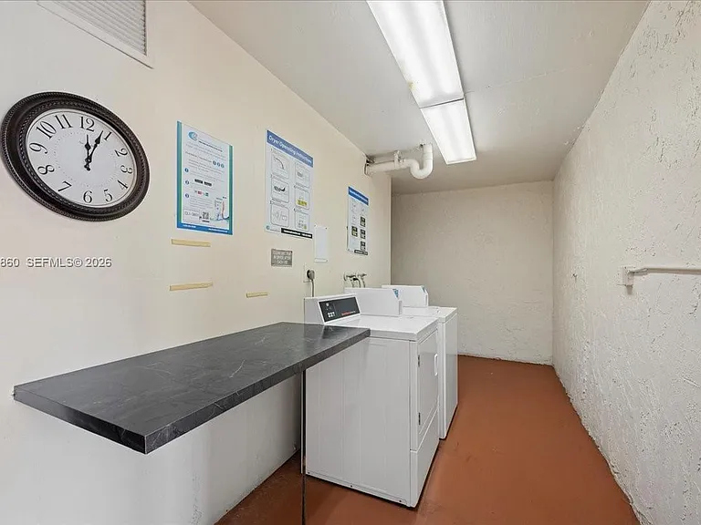 800 S Hollybrook Dr #205 — Photo 16