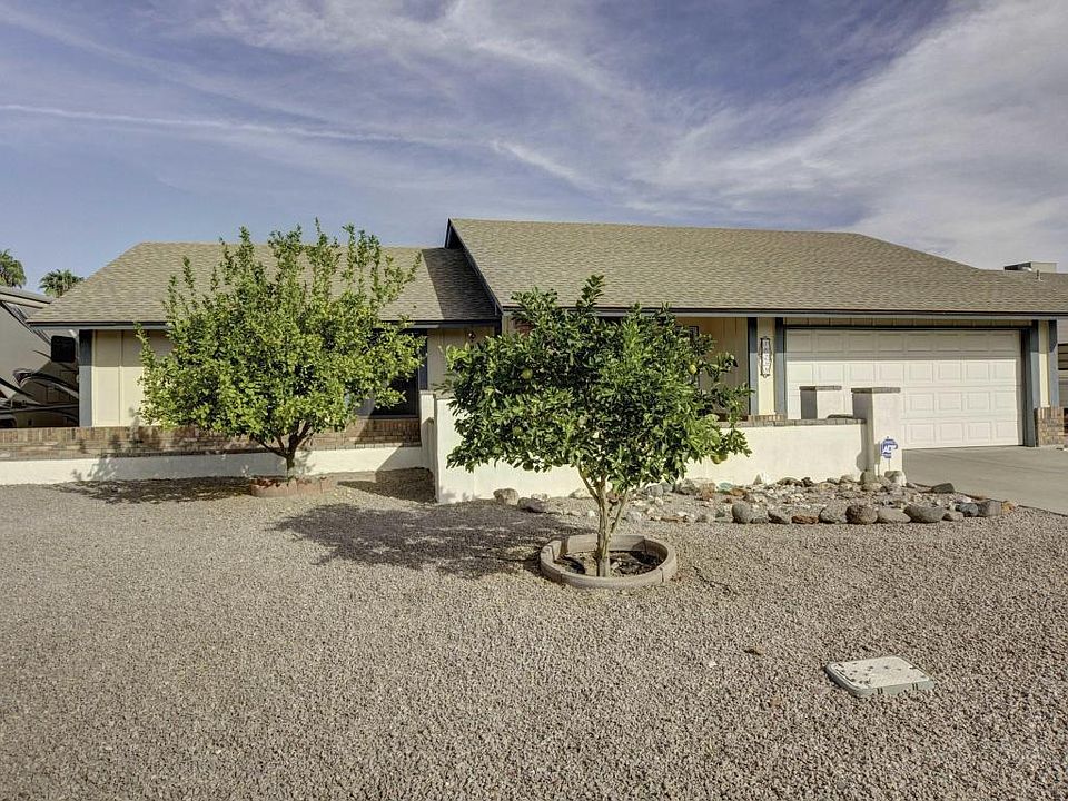 2nd image of 18235 N 39th Dr
