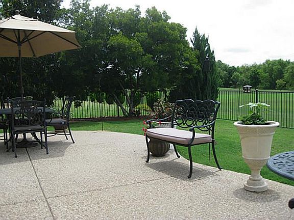 Full Sprinker System to Keep a Great Looking Yard