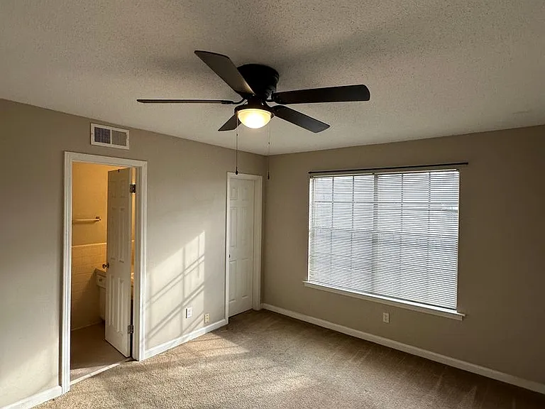 443 N Highland St #3 — Photo 16