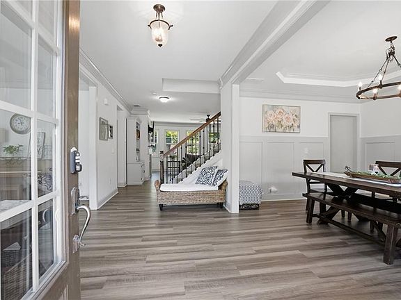 4th image of 1025 Flagstone Way