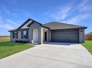 2800 Stonecreek Dr, Claremore, OK 74017