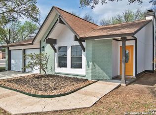 9319 Pine Vlg, San Antonio, TX 78250