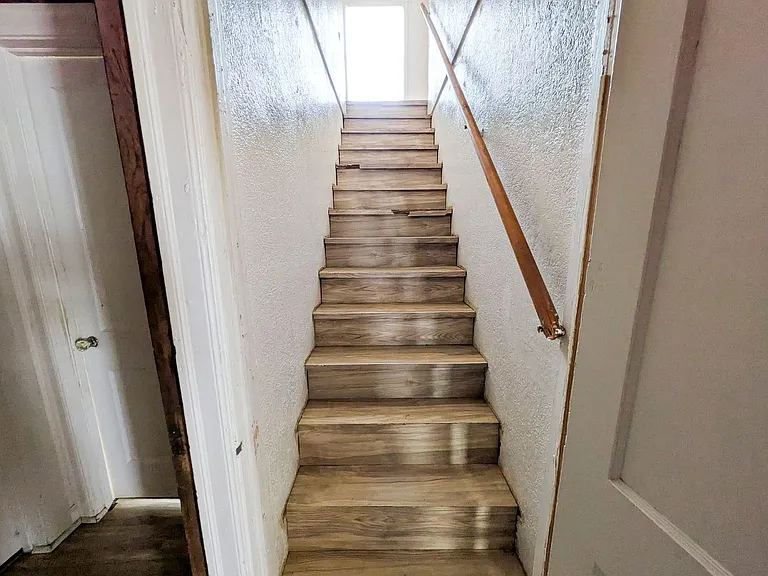 1810 Roberts St — Photo 20