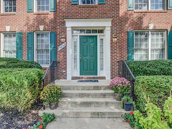 4th image of 9652 Sherman Oaks Ct
