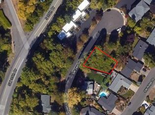 9830 SW 34th Pl, Portland, OR 97219