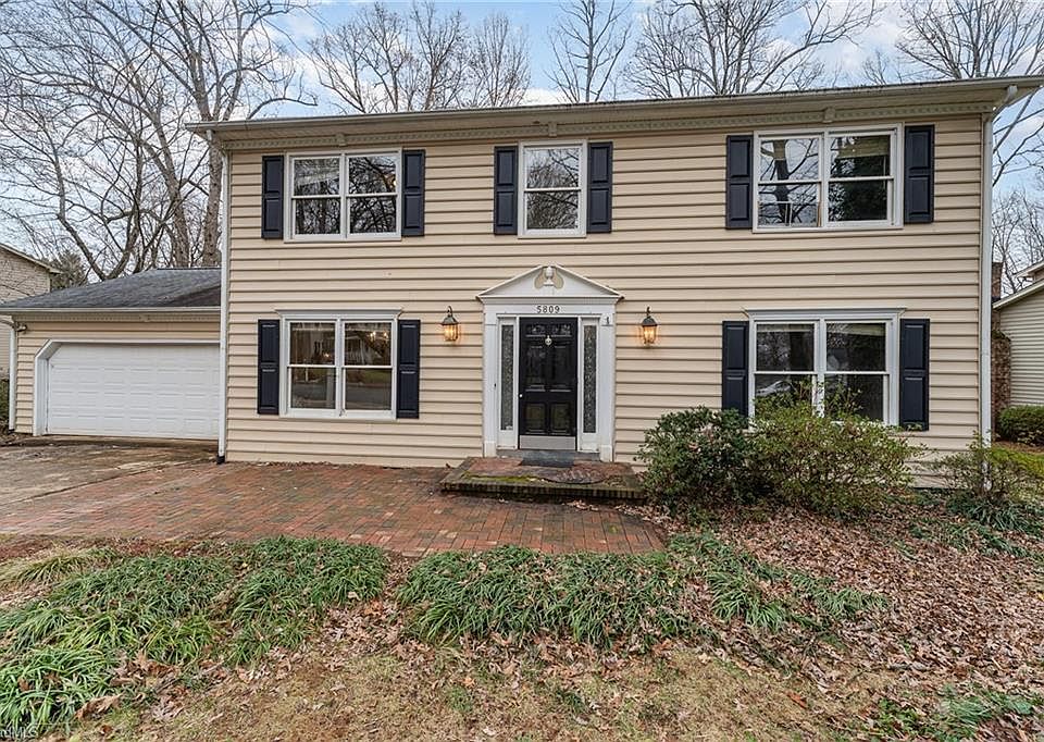 1st image of 5809 Spanish Oak Dr