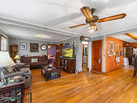 2nd image of 431 Cumberland St