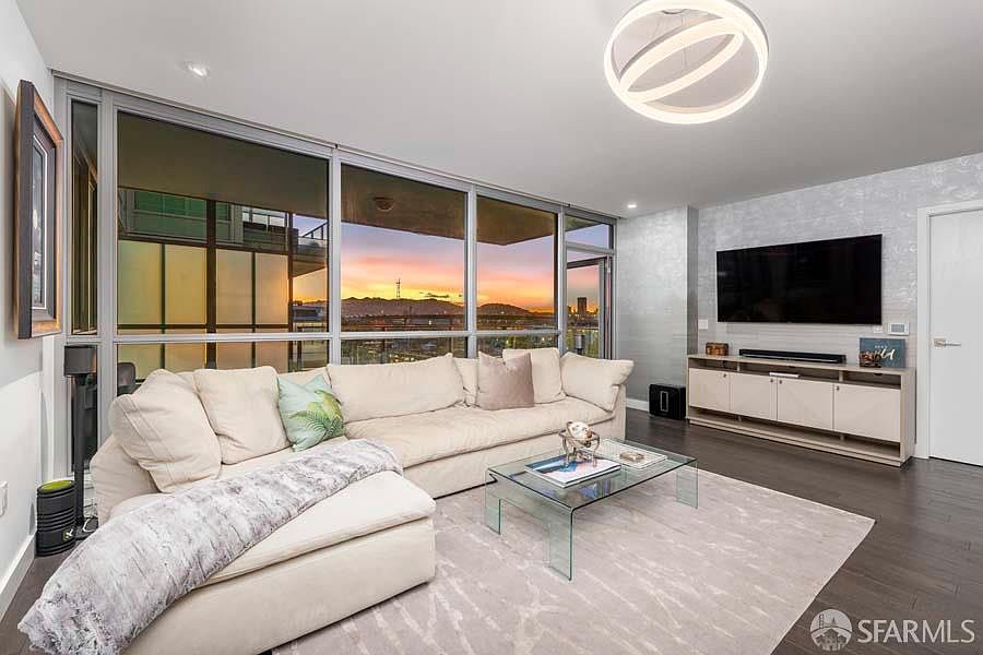 708 Long Bridge St APT 714, San Francisco, CA 94158 | Zillow