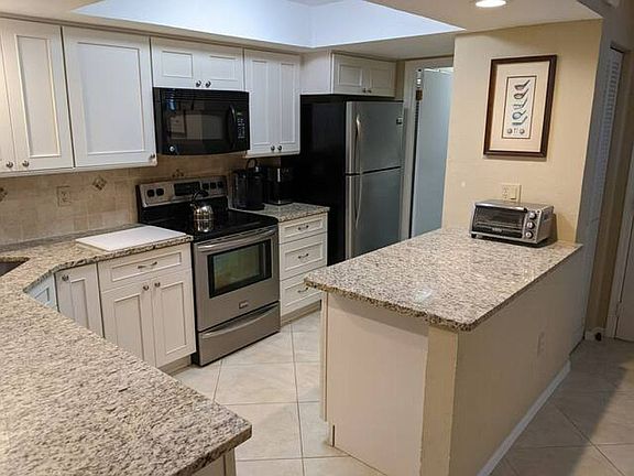 3rd image of 636 E Gilchrist Ct #23-2B