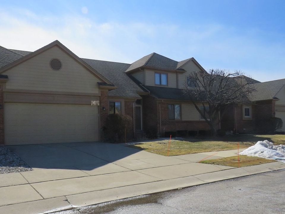 2nd image of 16774 Country Ridge Ln