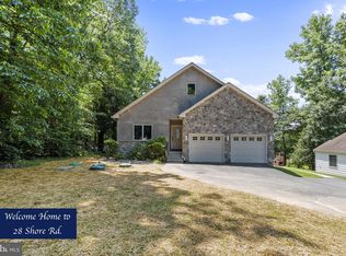 28 S Shore Rd, Elkton, MD 21921