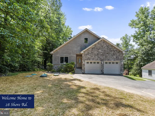 28 S Shore Rd, Elkton, MD 21921