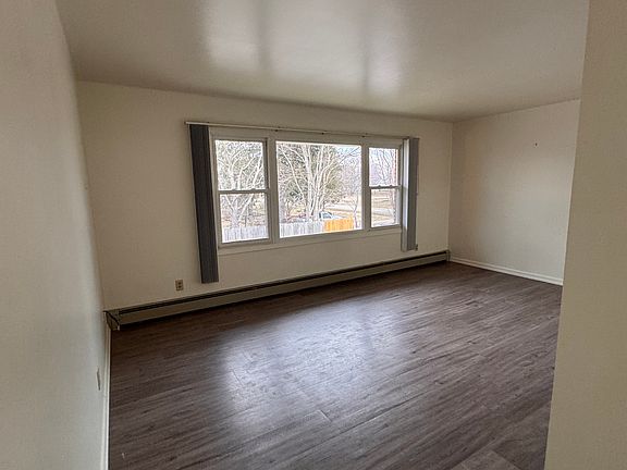 4th image of 420 Telegraph St #8