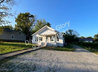 205 W Willow St, Linden, TN 37096
