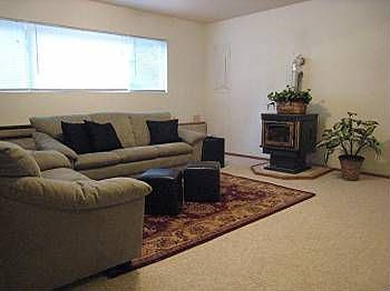 1st image of 22265 Veteran St NE