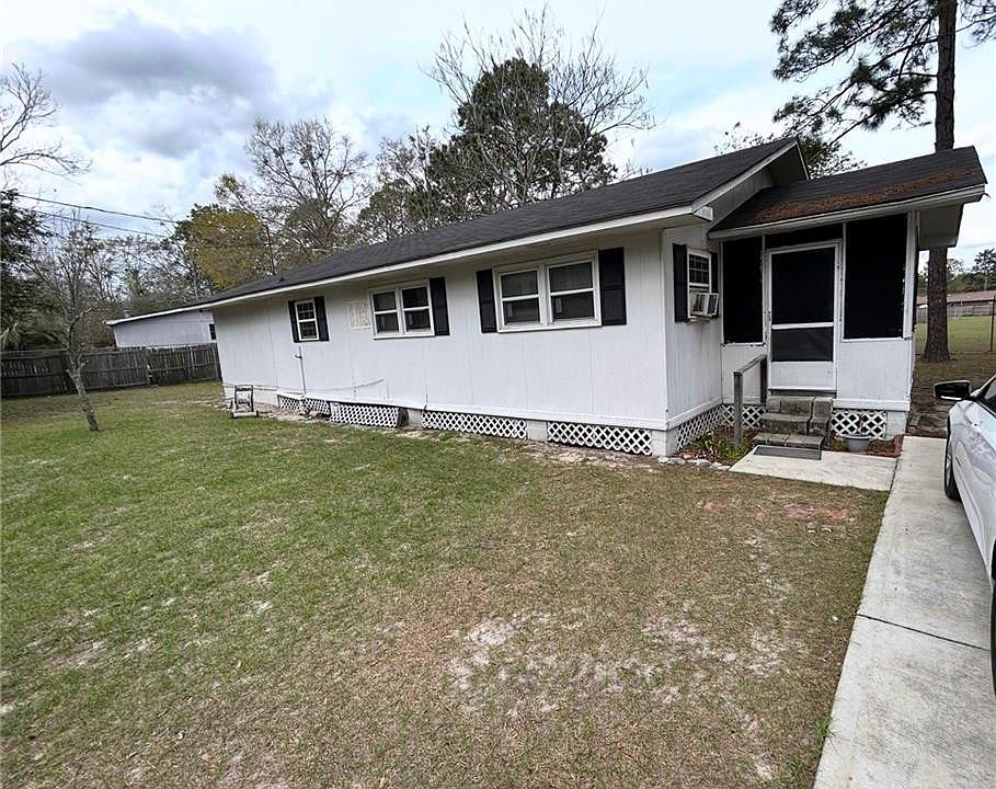 1st image of 721 Bethlehem Rd