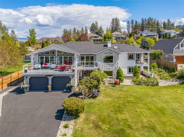 4325 Takla Rd, Kelowna, BC V1W 3C4