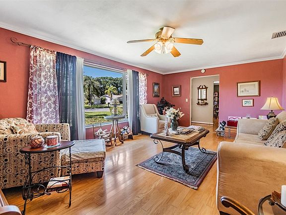 5th image of 2436 Summerlin Dr