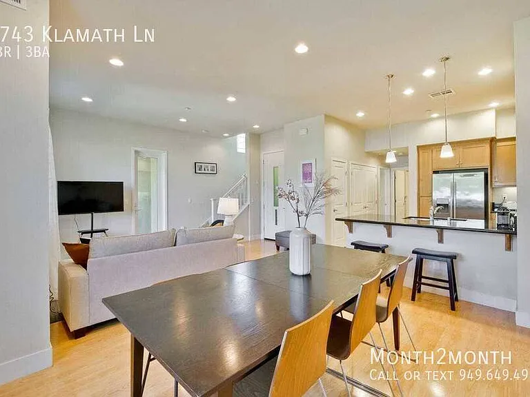 3743 Klamath Ln — Photo 10