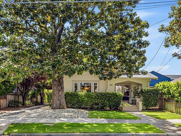2nd image of 1447 Laguna Ave