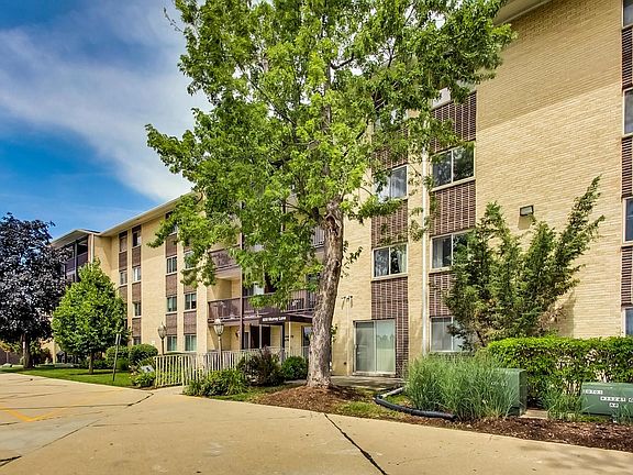 2nd image of 650 Murray Ln Unit 310