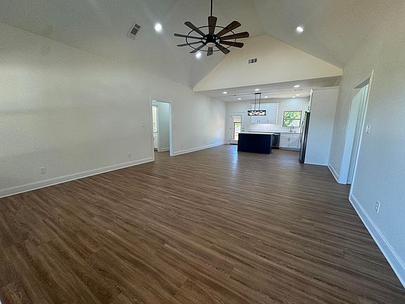 4th image of 3490 Walsh Rd