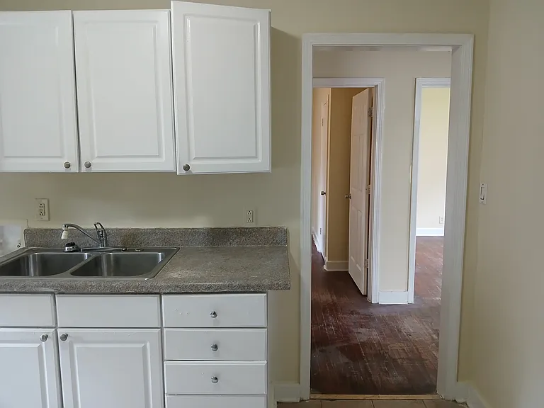 2117 Lasalle St #2 — Photo 13
