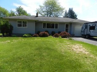 15379 Boichot Rd, Lansing, MI 48906